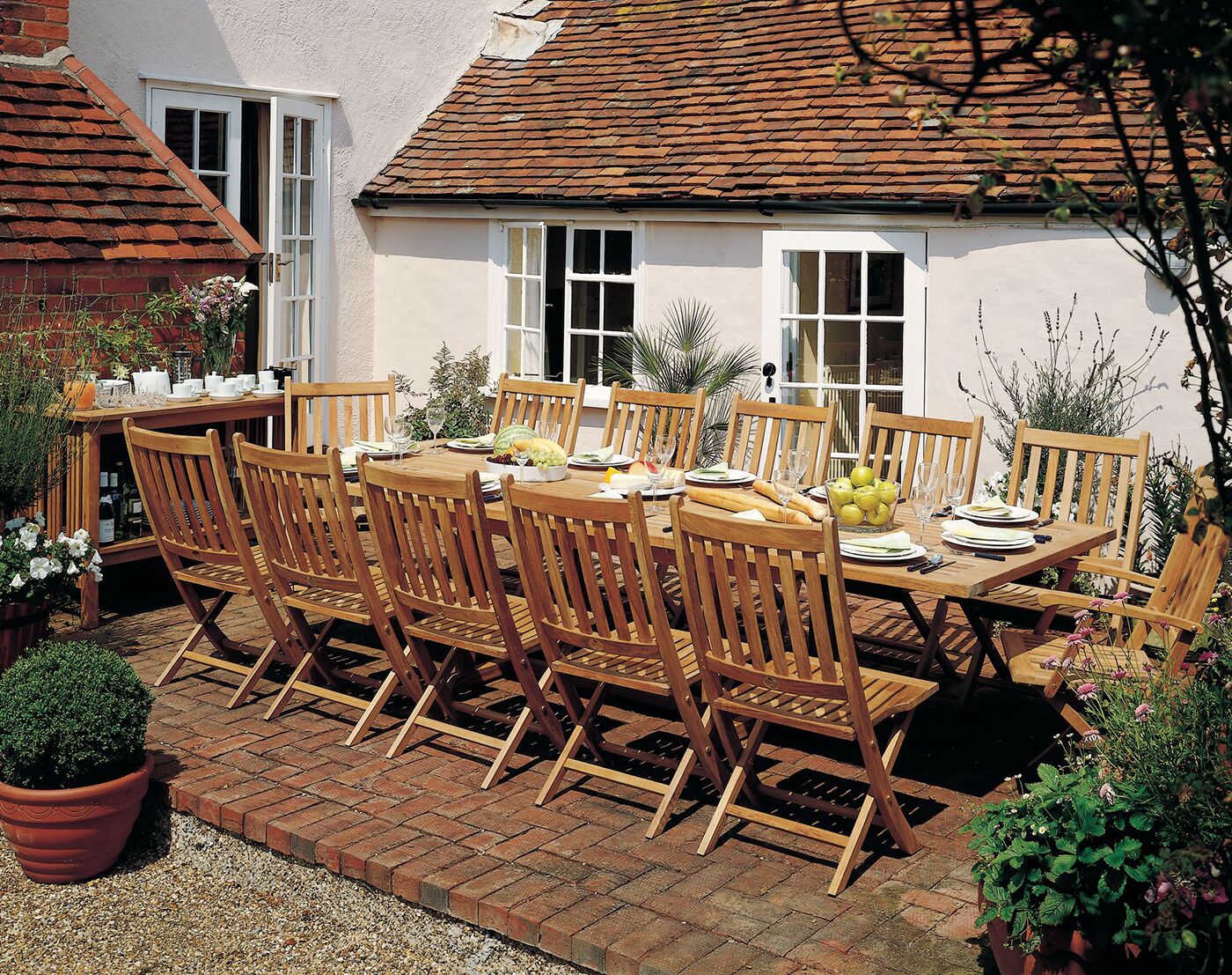 Barlow Tyrie Ascot 12 Seat Dining Set | Shackletons