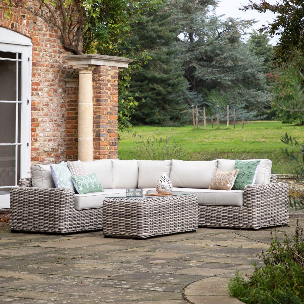 Gallery Outdoor Ragusa Corner Set | Shackletons