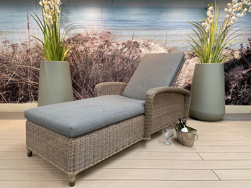 4 Seasons Outdoor Somerset Single Sunbed  in Pure Weave | Shackletons