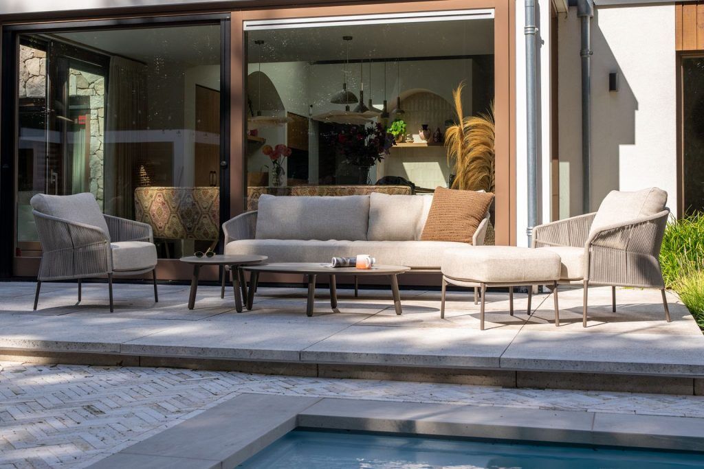 4 Seasons Outdoor Florence Lounge Set | Shackletons