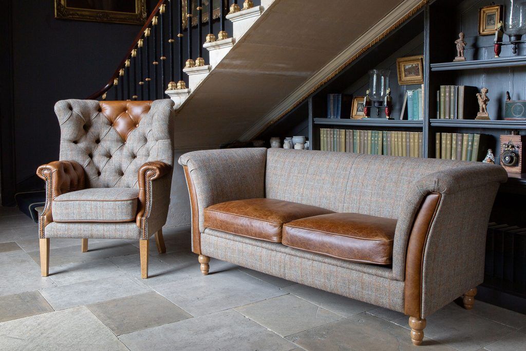 Vintage Sofa Company Granby 3 Seater Plain Back Sofa   HTW  Leather Seats | Shackletons